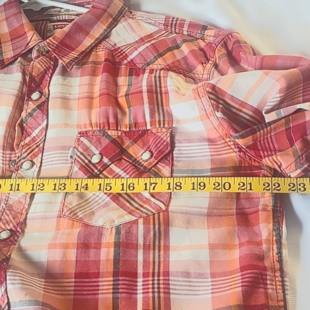 Levis Strauss & Co. Womans Plaid Multi Colors Button Down Shirt, Size: L - Picture 10 of 11